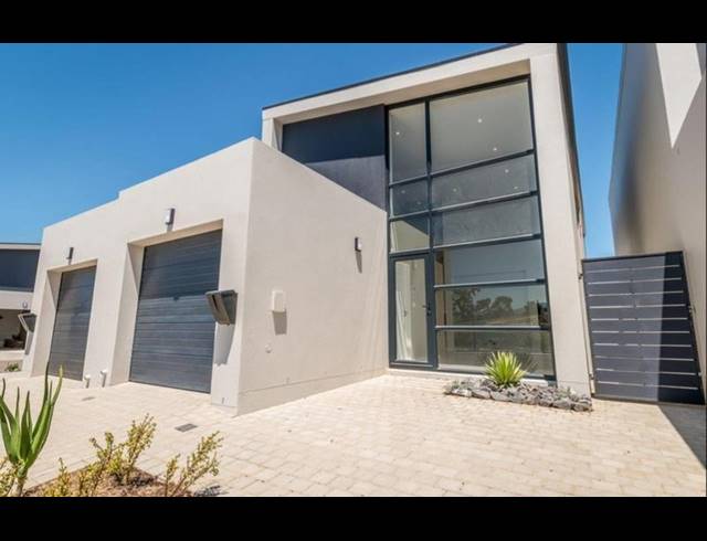 2 BEDROOM DUPLEX FOR SALE IN HAASENDAL